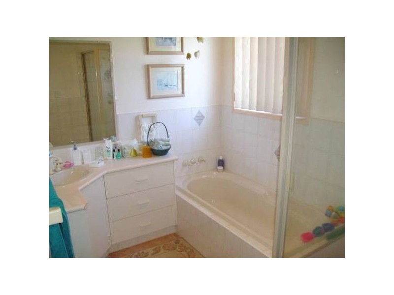 Kearneys Spring QLD 4350