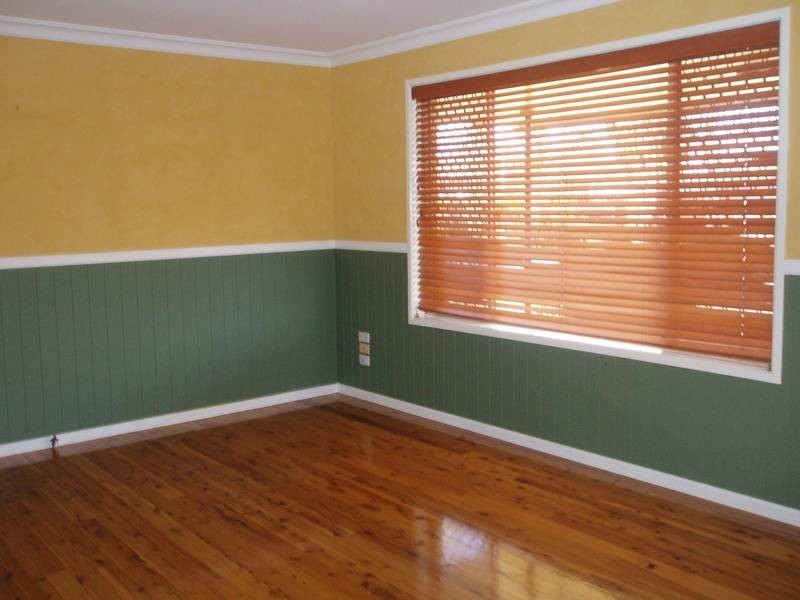 Centenary Heights QLD 4350