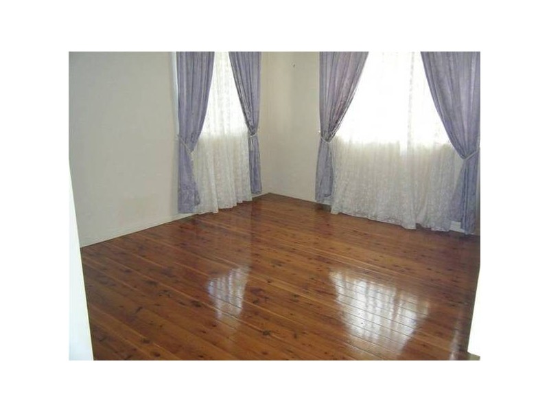 Centenary Heights QLD 4350