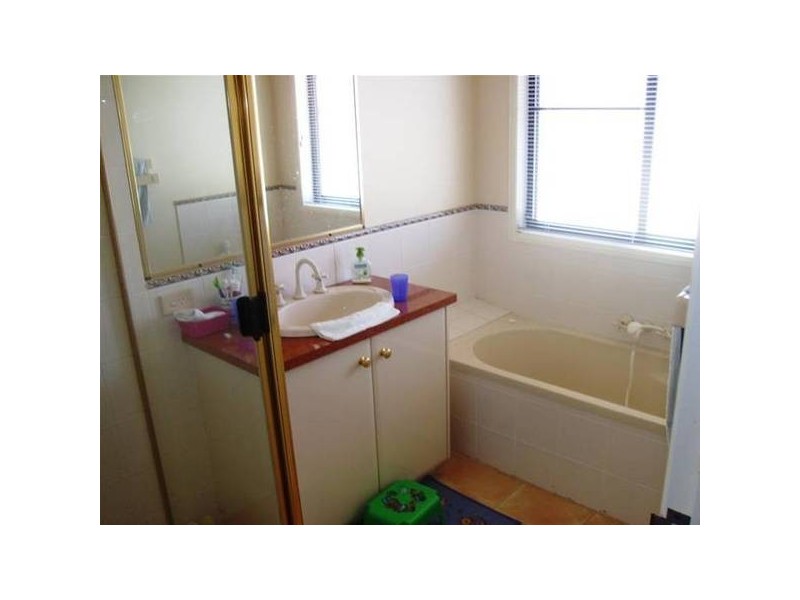 Kearneys Spring QLD 4350