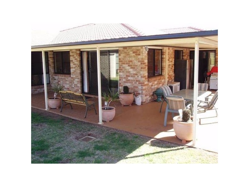 Kearneys Spring QLD 4350