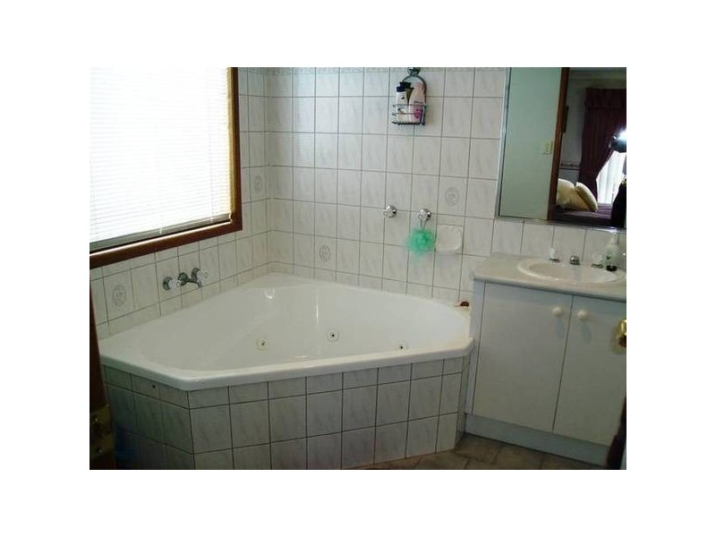 Kearneys Spring QLD 4350