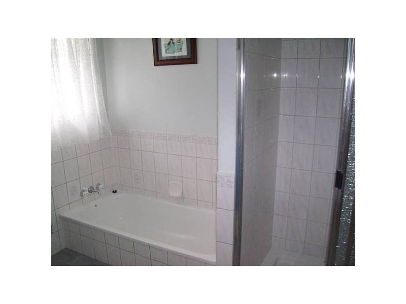 Kearneys Spring QLD 4350