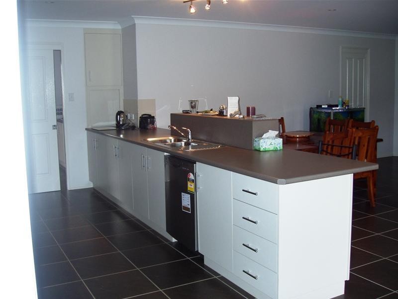 Kearneys Spring QLD 4350