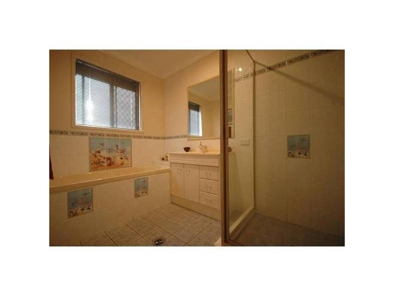 Middle Ridge QLD 4350