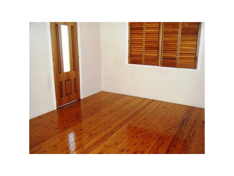 Centenary Heights QLD 4350