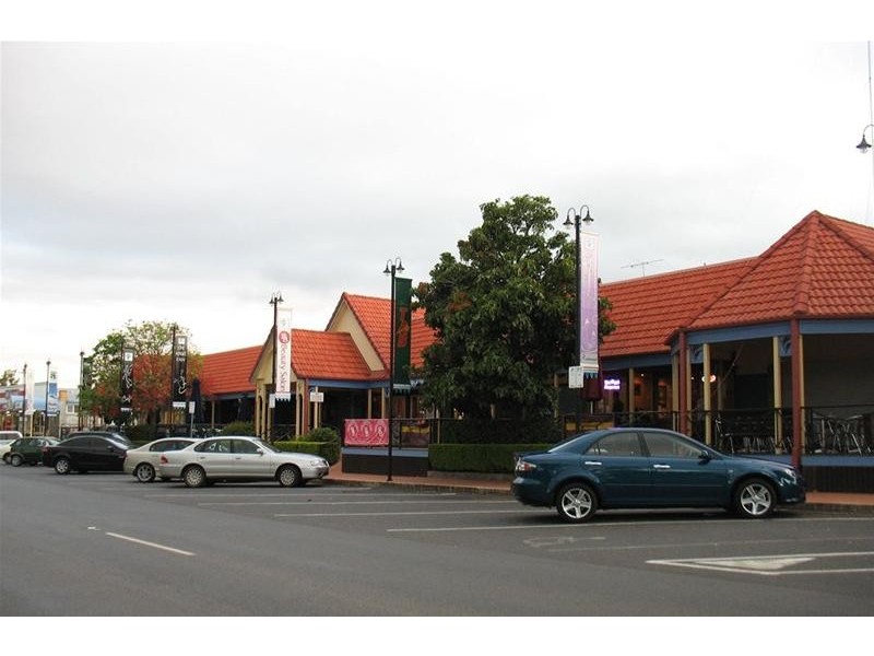 Centenary Heights QLD 4350