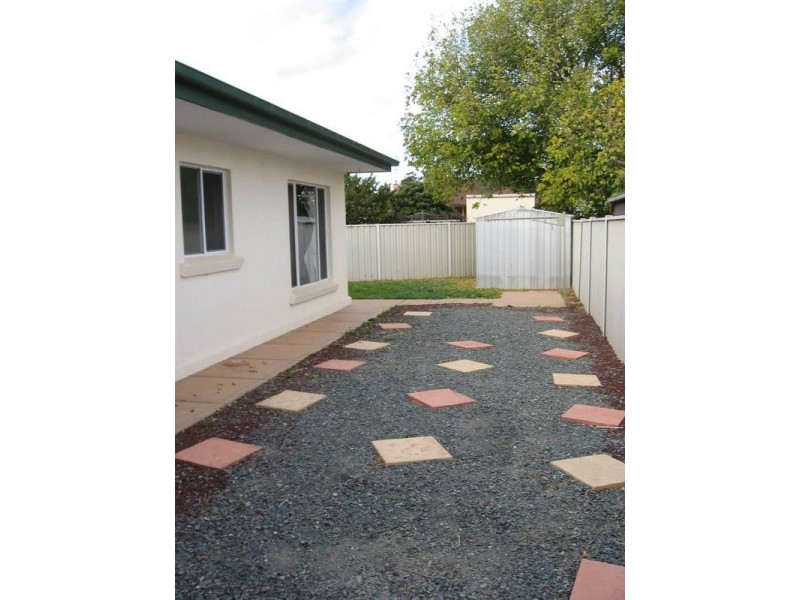 2/8 Wirbil Street, Cobram VIC 3644