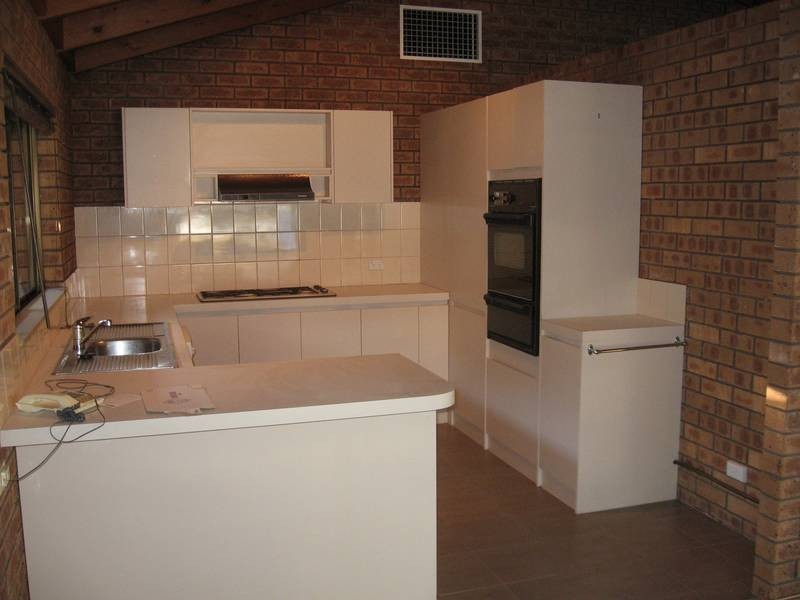 14 White Avenue, Tocumwal NSW 2714