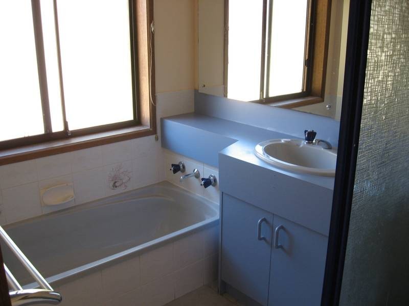 32 Banker Street, Barooga NSW 3644