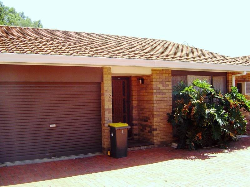 2/22 Short Street, Tocumwal NSW 2714