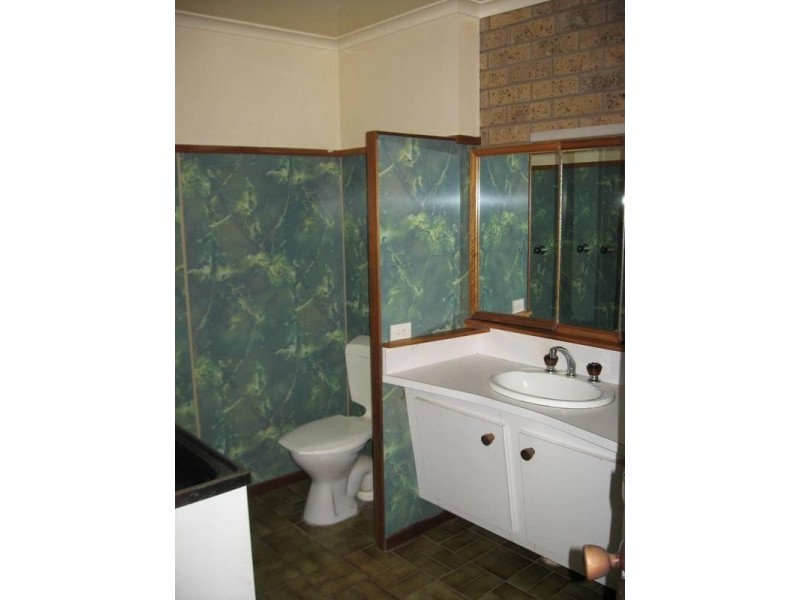 2/22 Short Street, Tocumwal NSW 2714