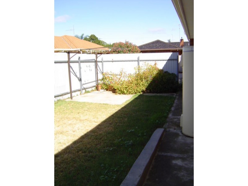 1/52-54 Mookarii Street, Cobram VIC 3644