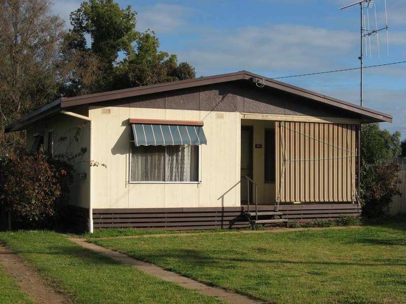 37 Punt Road, Cobram VIC 3644