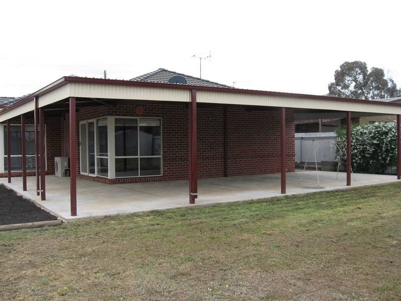 11 Karook Street, Cobram VIC 3644