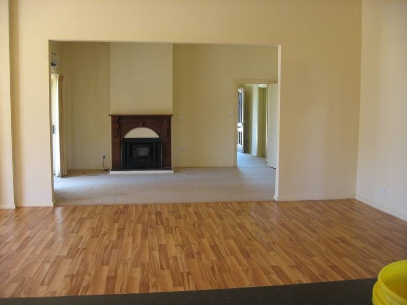 1 Parkes Road, Tocumwal NSW 2714