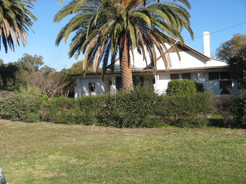 31-33 Tuppal Street, Tocumwal NSW 2714