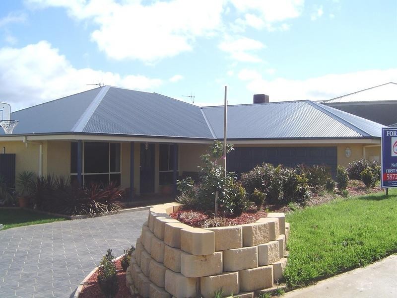 28 Apricot Circuit, Cobram VIC 3644