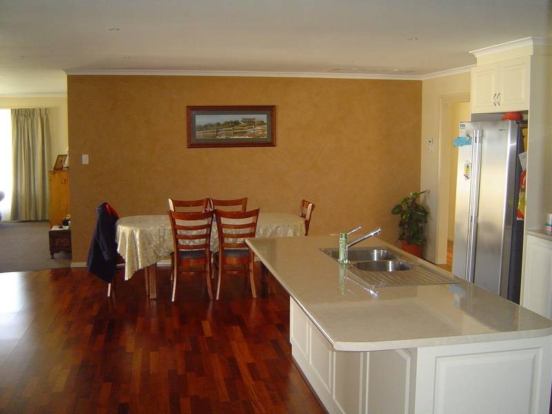 28 Apricot Circuit, Cobram VIC 3644