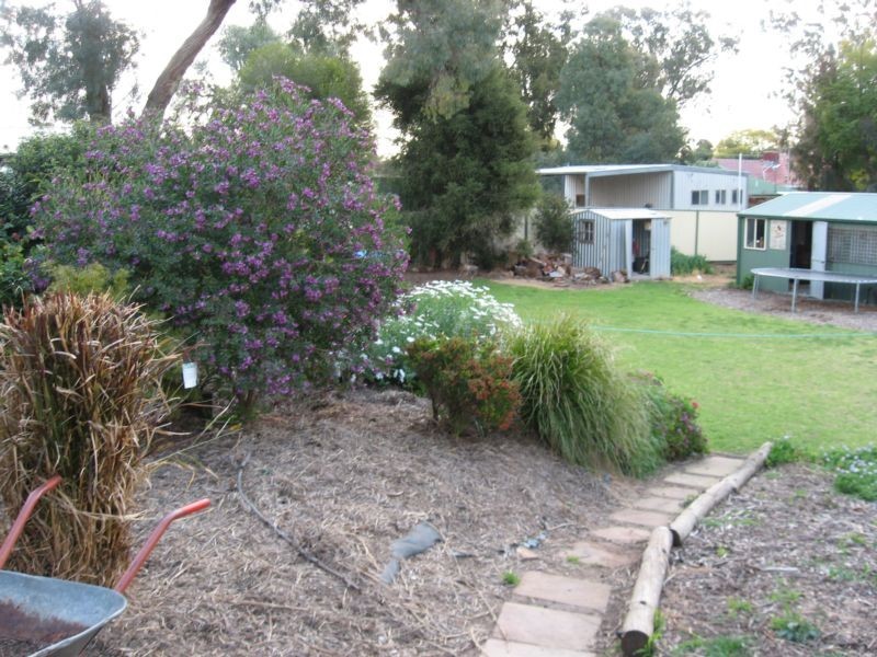 92 Adams Street, Tocumwal NSW 2714