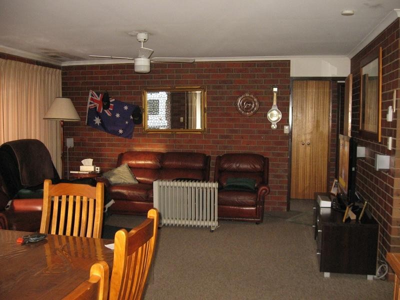 3/10 Yanco Crt, Cobram VIC 3644