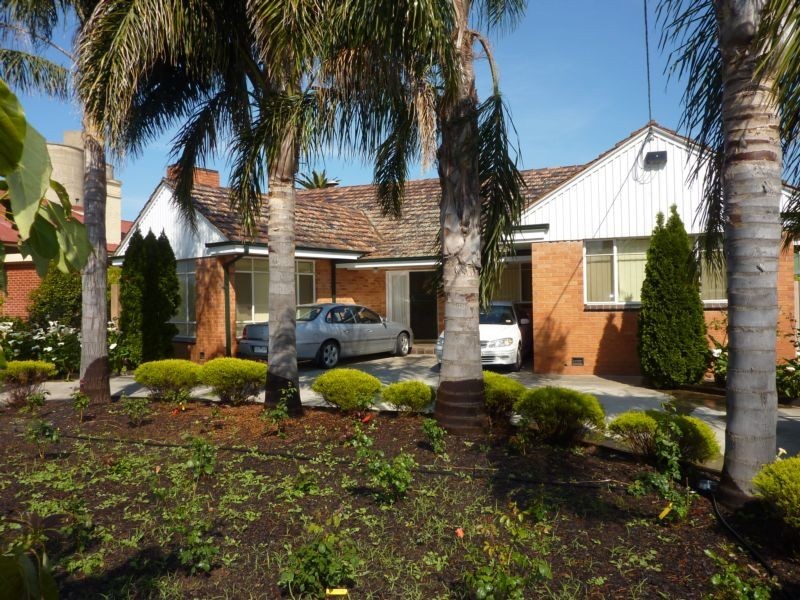 12 High St, Cobram VIC 3644