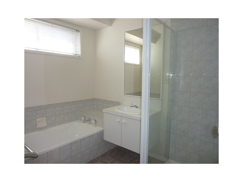 16 Gorton Street, Cobram VIC 3644
