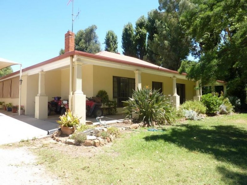 90 Wyatt Road, Cobram VIC 3644