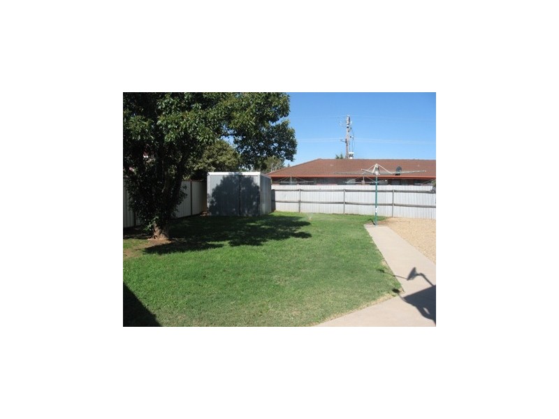 29 Murray Valley Hwy, Cobram VIC 3644