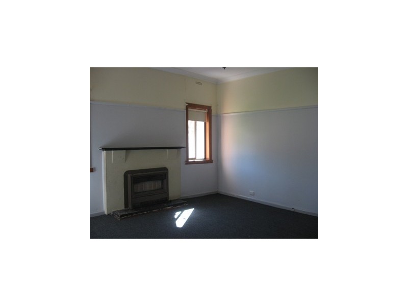 29 Murray Valley Hwy, Cobram VIC 3644