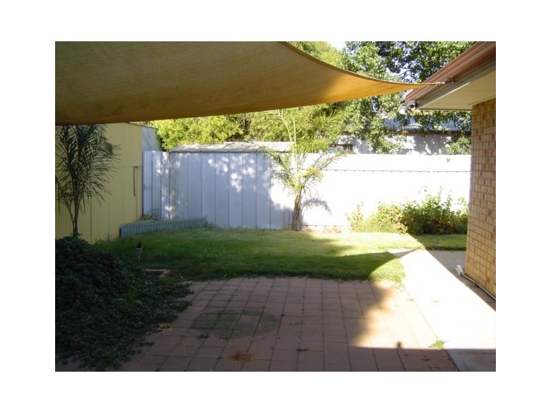 15 Barinya Street, Barooga NSW 3644
