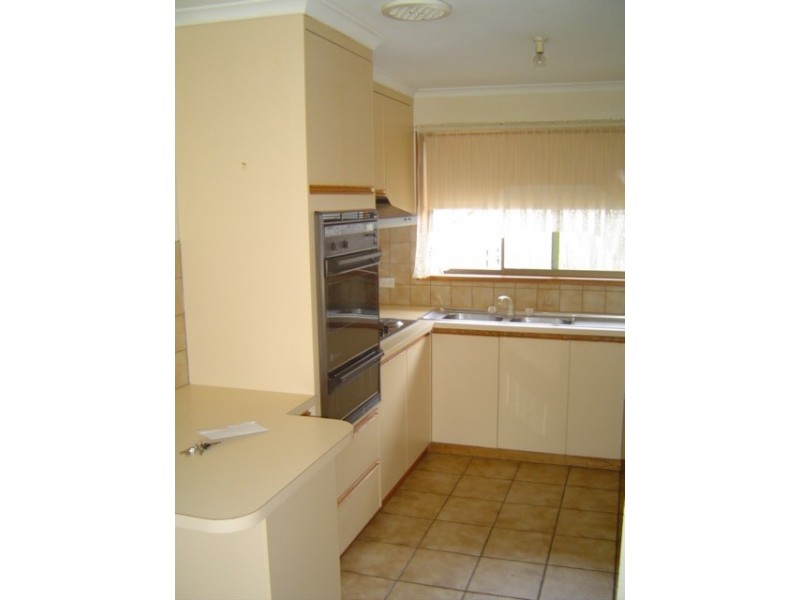 2/23 Punt Road, Cobram VIC 3644