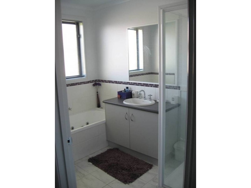 25 Nugget Fuller Drive, Tocumwal NSW 2714