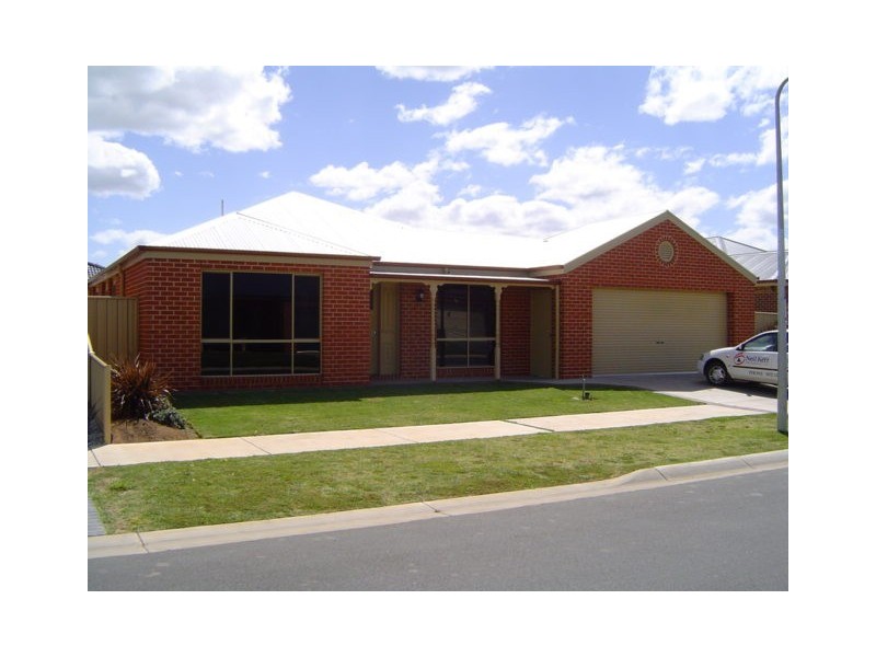 38 Apricot Circuit, Cobram VIC 3644