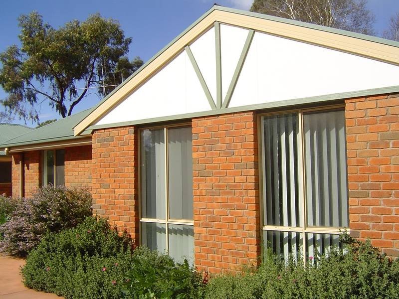 2/86 Hennessey Street, Tocumwal NSW 2714