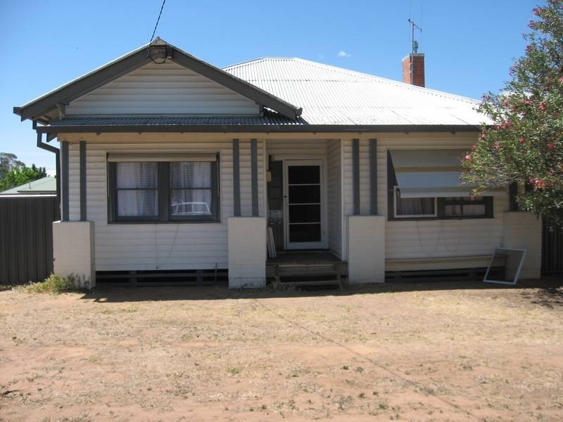 77 Station Street, Cobram VIC 3644