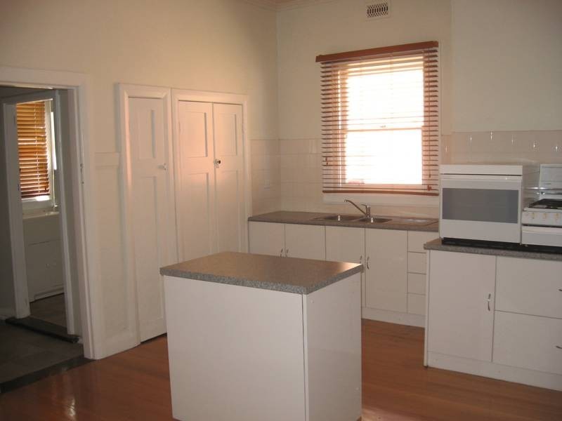 77 Station Street, Cobram VIC 3644