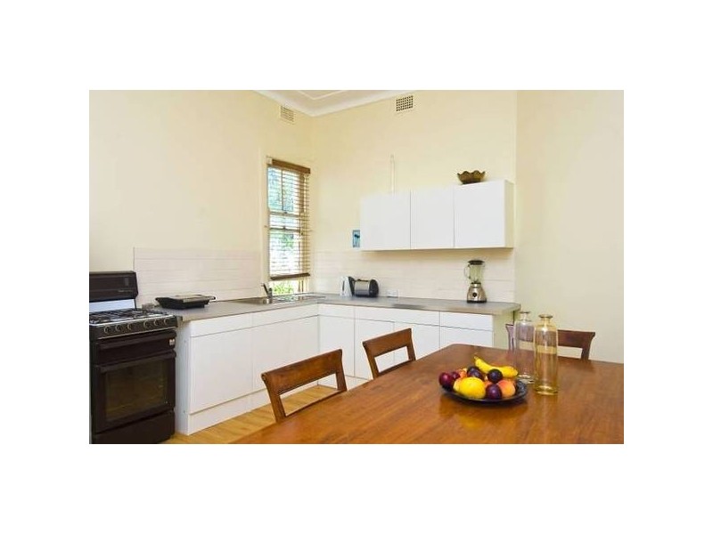 30 Willoughby St, Kirribilli NSW 2061