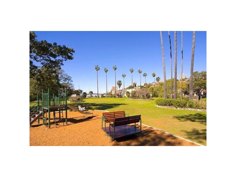 30 Willoughby St, Kirribilli NSW 2061