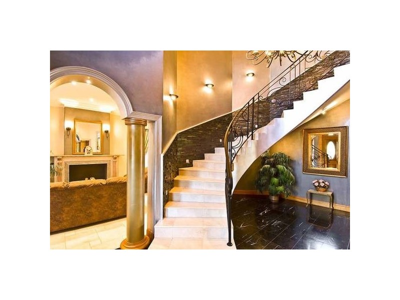 11 Tisane Ave, Frenchs Forest NSW 2086