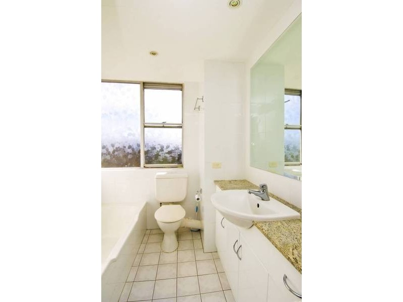 8d/80 Shirley Road, Wollstonecraft NSW 2065