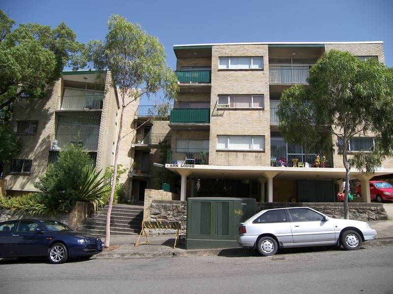 1/9 Arthur Street, Marrickville NSW 2204