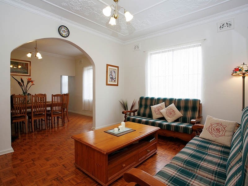 39 Victoria road, Marrickville NSW 2204