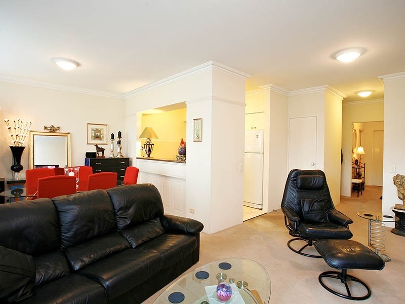 9/11 Williams Parade, Dulwich Hill NSW 2203