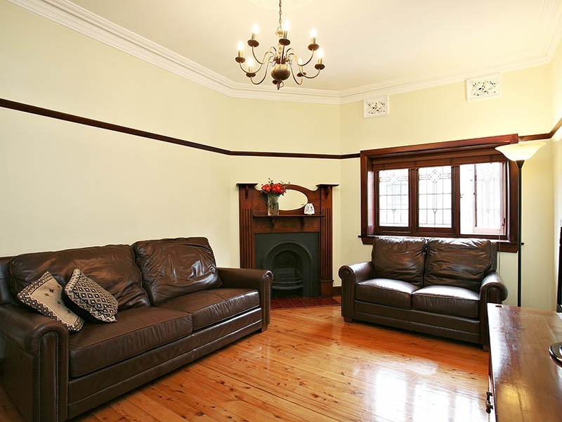 9 Roslyn Street, Ashbury NSW 2193