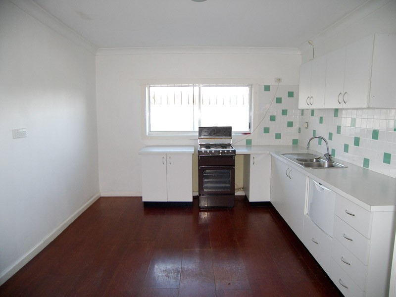 2 Fanning Street, Tempe NSW 2044