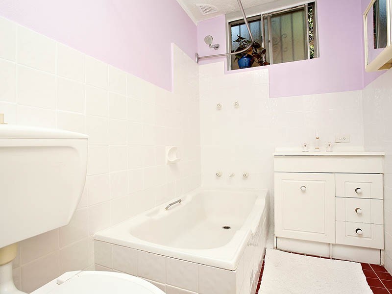 1/10 Henson Street, Marrickville NSW 2204