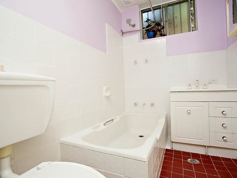 1/10 Henson Street, Marrickville NSW 2204