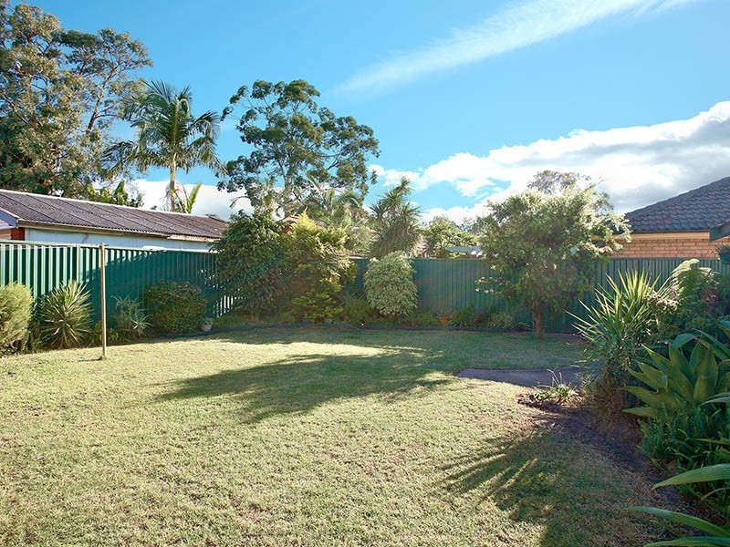 8 Towner Avenue, Milperra NSW 2214