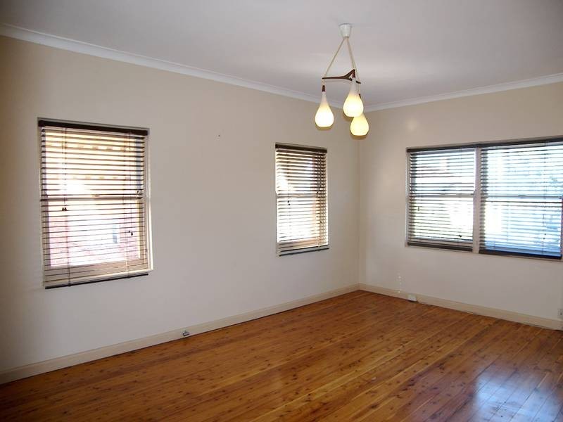 4/2a Enfield Street, Marrickville NSW 2204